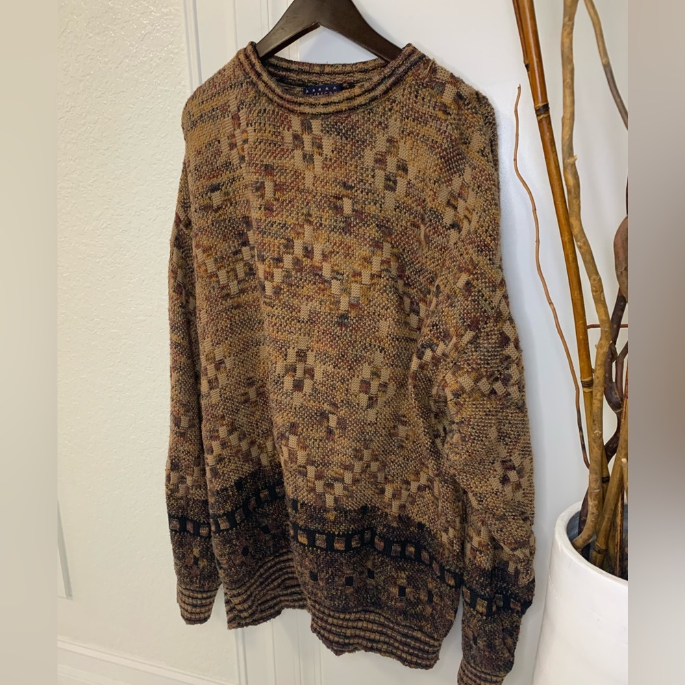 Vintage oversized knit sweater
